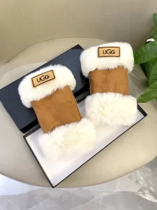 UGG Brown Shearling Fingerless Glove