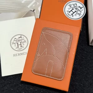 Hermes Elephant MagSafe Card Holder Brown
