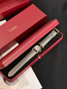 Cartier Calandre Wristwatch Gray
