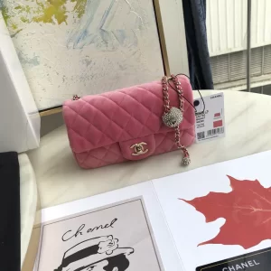 Luxury Womens Handbags Chanel Mini Velvet Flap Bag 20x13x7CM A118PP750 AA138862