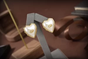 Luxury Womens Jewelry Dior CD Signature Heart Earrings A152PP120 AA148867