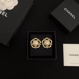 Luxury Womens Jewelry Chanel Crystal CC Gold Camellia Earrings A39PP138 AA150910
