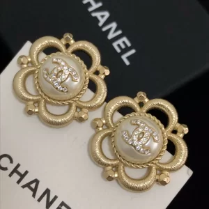 Luxury Womens Jewelry Chanel Crystal CC Gold Camellia Earrings A39PP138 AA150910