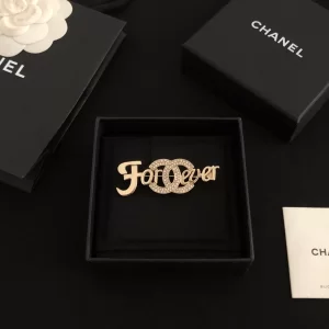 Luxury Womens Jewelry Chanel Crystal CC Gold Forever Brooch A39PP148 AA150912