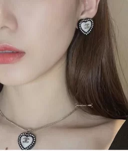 Luxury Womens Jewelry Chanel Double C Heart Earrings A39PP140 AA151431