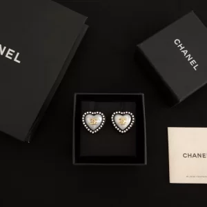 Luxury Womens Jewelry Chanel Double C Heart Earrings A39PP140 AA151431