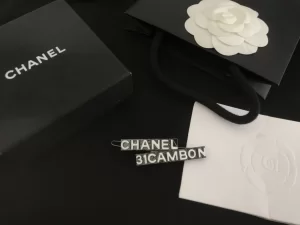 Luxury Womens Jewelry Chanel 31 Cambon Hair Accessory A39PP120 AA152035