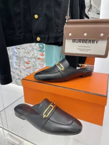 Luxury Womens Shoes Hermes Camilla Mule in Black Calfskin 35 To 40 A136PP510 AA152869