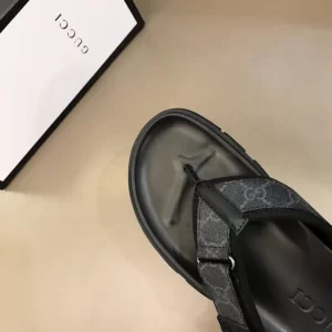 Luxury Mens Shoes Gucci GG Supreme Thong Sandal 38 To 45 A151PP370 AA153186