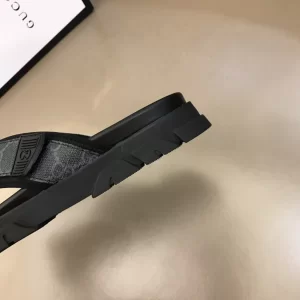 Luxury Mens Shoes Gucci GG Supreme Thong Sandal 38 To 45 A151PP370 AA153186
