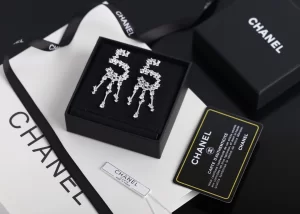 Luxury Womens Jewelry Chanel Crystals NO5 Earring A205PP200 AA154495