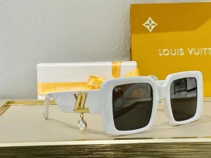 Louis Vuitton Luxury Sunglasses Z2166 