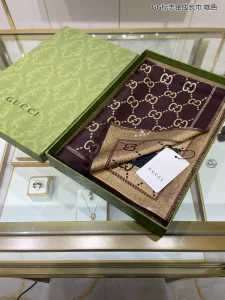 Luxury Womens Scarf Gucci GG Jacquard Silk Scarf in Brown 50x195CM A151PP200 AA162932