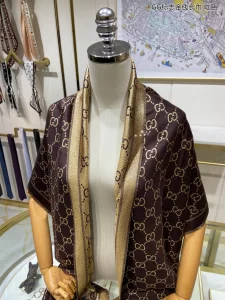 Luxury Womens Scarf Gucci GG Jacquard Silk Scarf in Brown 50x195CM A151PP200 AA162932