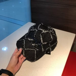 Luxury Womens Hats Chanel Black Quilted Canvas Baseball Hat in A190PP90 AA165420