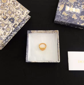 Luxury Womens Jewelry Dior Ring Dior JADIOR Heart Ring in Gold A39PP110 AA166374