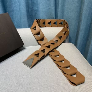 Bottega Veneta Triangle Leather Belt Beige 50MM 
