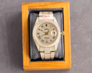 Rolex Vip Datejust Gold Diamonds Watch 40MM 