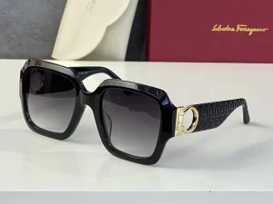 Ferragamo Luxury Sunglasses SF961 