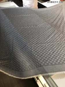 Luxury Womens Scarf Gucci GG Supreme Silk Scarf in Gray 140x140CM A151PP270 AA167423