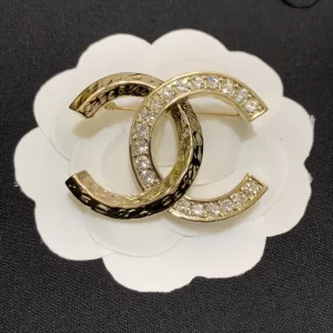 Luxury Womens Jewelry Chanel Brooch Chanel Gold Crystals CC Brooch A152PP110 AA168983