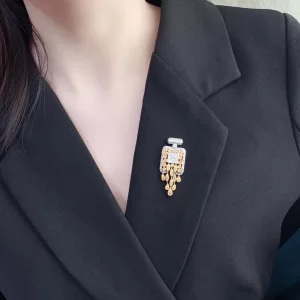 Luxury Womens Jewelry Chanel Brooch Chanel Crystals Bottle Brooch A205PP180 AA169769