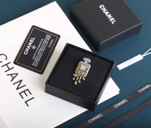 Luxury Womens Jewelry Chanel Brooch Chanel Crystals Bottle Brooch A205PP180 AA169769
