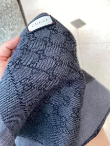 Luxury Womens Scarf Gucci GG Supreme Silk Scarf in Black 23x180CM A151PP180 AA170976