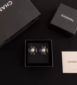 Luxury Womens Jewelry Chanel Earring Chanel Black Flower Earrings A39PP130 AA171539