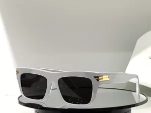 Bottega Veneta Luxury Sunglasses BV1058 