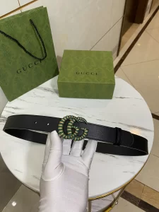Gucci Double G Buckle Leather Belt Black 30MM 