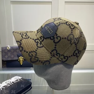 Gucci Jumbo GG Supreme Canvas Cap Hat Beige 