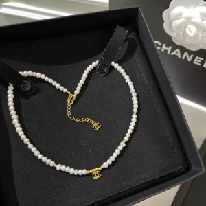 Chanel VIP Gold CC Logo Pearls Necklace 