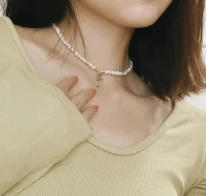 Replica Womens Jewelry Chanel VIP Gold CC Logo Pearls Necklace A62PP280 AA179291