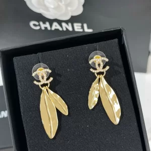 Replica Womens Jewelry Chanel VIP Crystals CC Gold Leaf Earrings A62PP180 AA180236