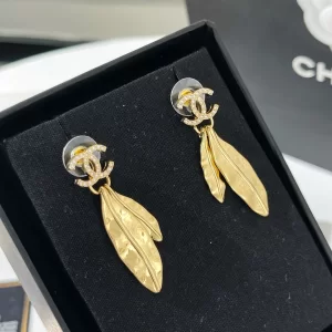 Replica Womens Jewelry Chanel VIP Crystals CC Gold Leaf Earrings A62PP180 AA180236