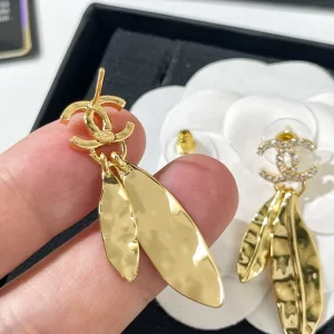 Replica Womens Jewelry Chanel VIP Crystals CC Gold Leaf Earrings A62PP180 AA180236