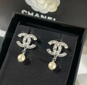 Replica Womens Jewelry Chanel VIP Pearls CC Logo Earrings A62PP170 AA182280