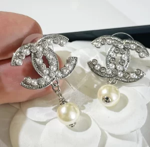 Replica Womens Jewelry Chanel VIP Pearls CC Logo Earrings A62PP170 AA182280