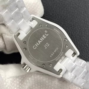 Replica Womens Watches Chanel VIP J12 White Dial Ladies Watch 33MM A184PP2180 AA184183