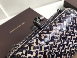 Replica Womens Handbags Bottega Veneta Chain Knot Clutch Bag 20CM A103PP1180 AA187301