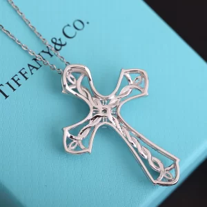 Replica Womens Jewelry Tiffany Diamonds Cross Pendant Necklace A205PP280 AA188564