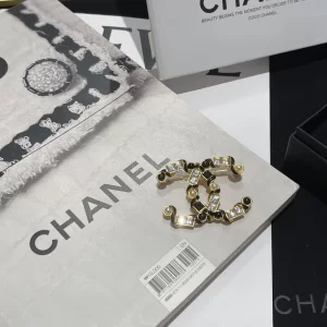 Replica Womens Jewelry Chanel Crystal CC Logo Brooch A152PP180 AA189118