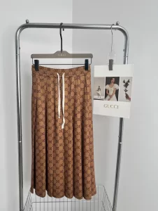 Gucci Mid Length Brown Pleated GG Skirt 