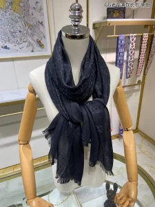 Essenceofluxury Womens Scarf Gucci GG Cashmere Silk Scarf in Black 70x200CM A151PP280 AA192466