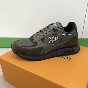 Essenceofluxury Mens Shoes Louis Vuitton Run Away Sneaker in Green 38 To 44 A151PP580 AA199739