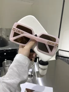 Essenceofluxury Womens Sunglasses Dior Luxury Eyewear Sunglasses CD8070 Pink A65PP180 AA200641