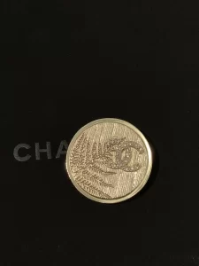 Essenceofluxury Womens Jewelry Chanel Crystals CC Logo Gold Round Brooch A152PP180 AA200842