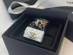 Chanel Rings Iconic Flap Bag White 