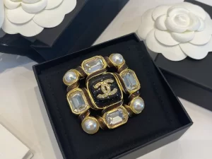 Chanel Crystal CC Square Brooch Black